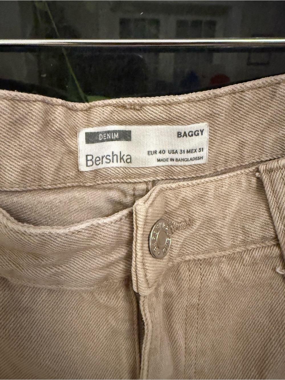 Bershka Baggy Denim Trousers in Light Beige